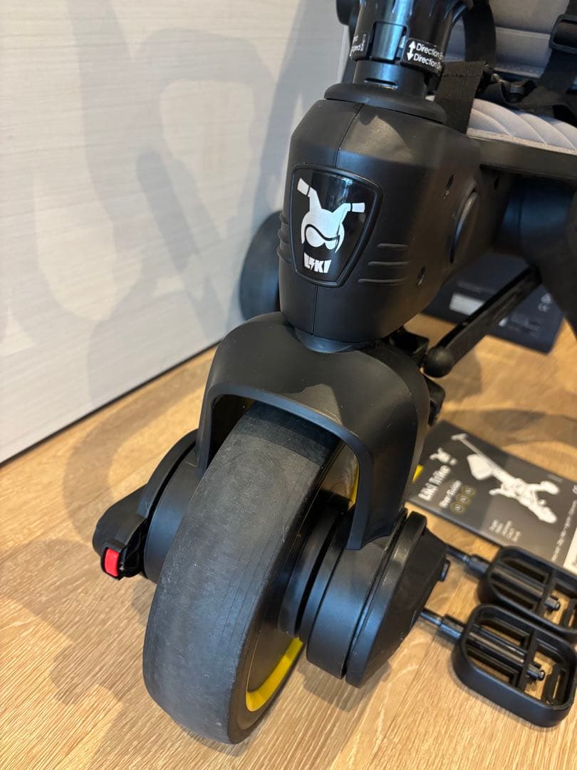 doona LIKI TRIKE リキトライク グレー　折り畳み三輪車　ドゥーナ