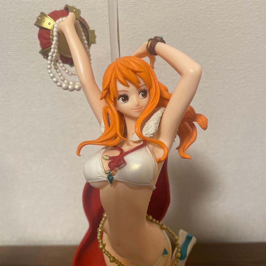 【まとめ売り】ワンピース　ナミ　ロビン　フィギュア