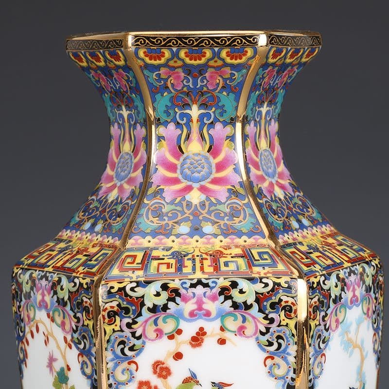 乾隆琺瑯彩六方瓶 景徳鎮 陶磁器 装飾品 現代工芸品 美術品 置物