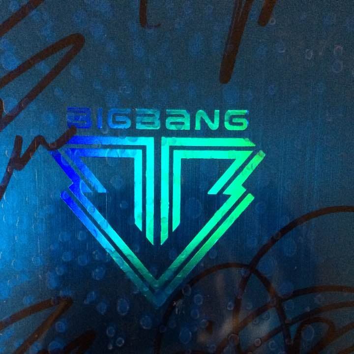【プレゼント付き】BIGBANG サイン入りアルバム