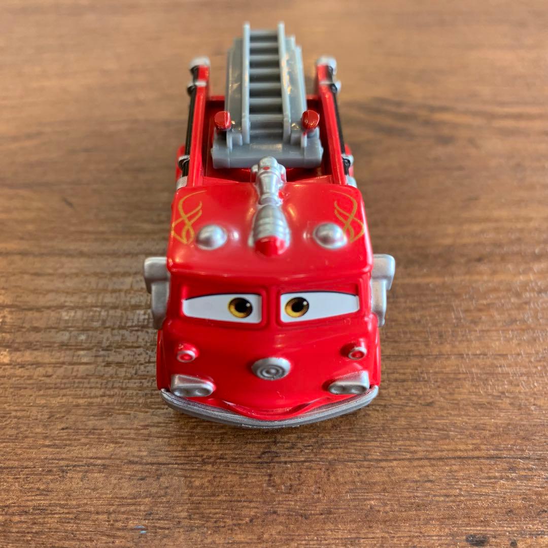 カーズ　トミカ　dカプセル　4種　開封済み　美品　4種