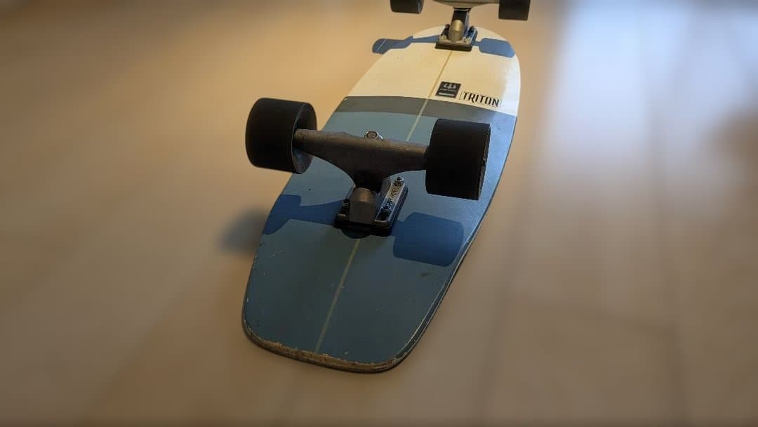 CARVER TRITON 31” BLUE HORIZON