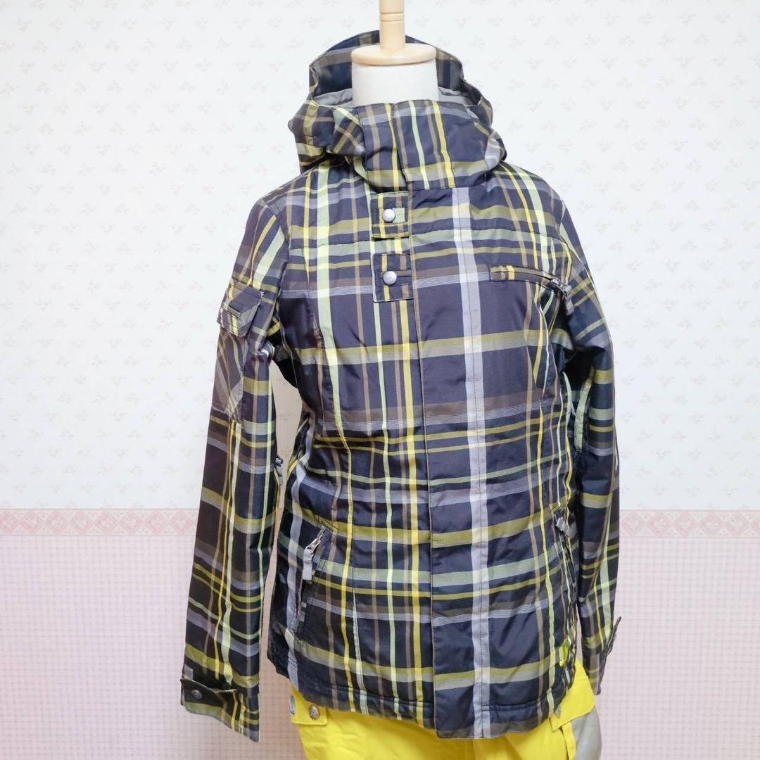美品　BURTON バートン　スノーボードウェア　レディース M 上下セット