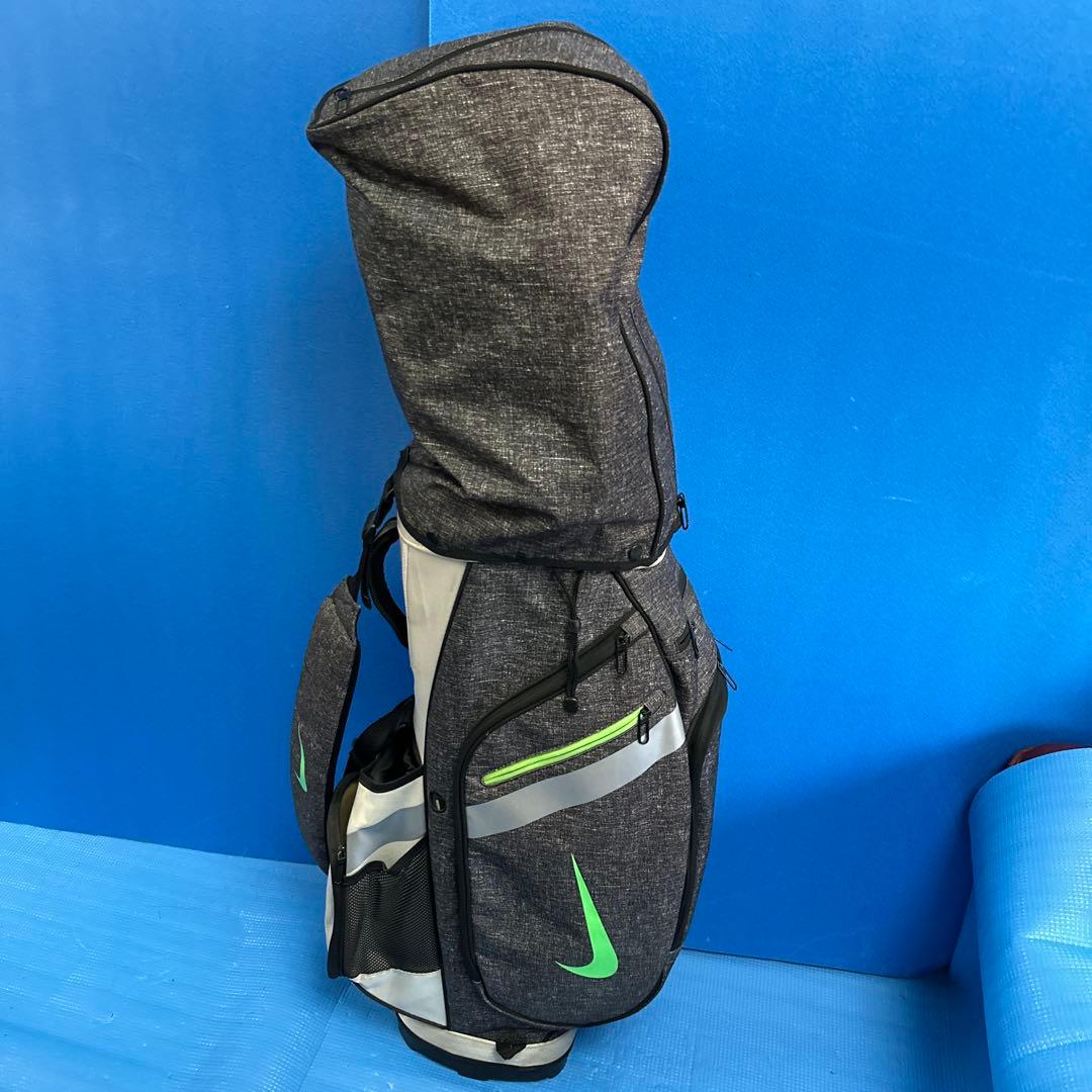 NIKEキャディーバッグ軽量タイプ・値下げ中