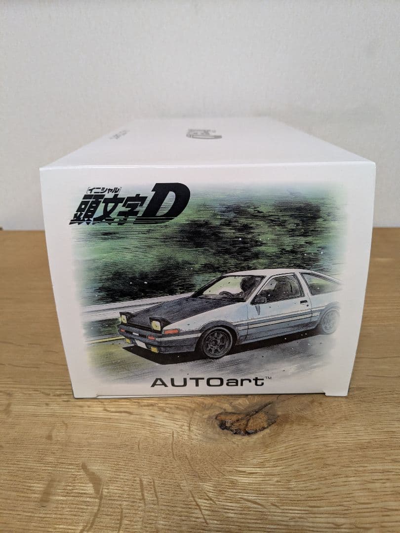 オートアート　AUTOart　頭文字D 1/18 AE86 イニシャル