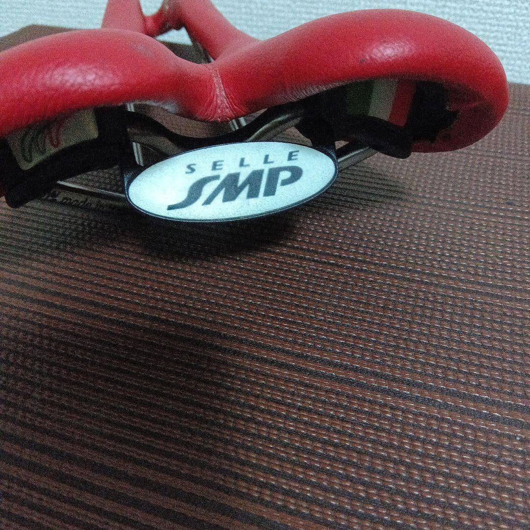 Selle SMP Dynamico サドル レッド