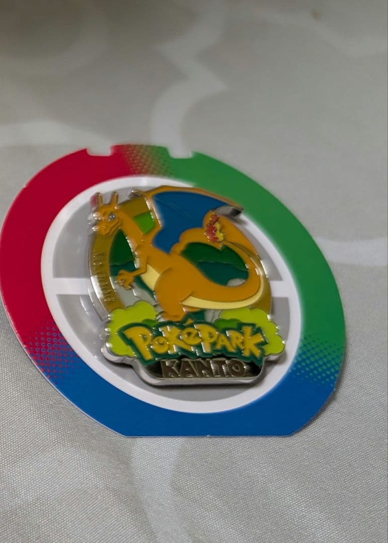 ポケパークカントー 　ピンバッジ　ウインディ、ロコン、キュウコン、リザードン