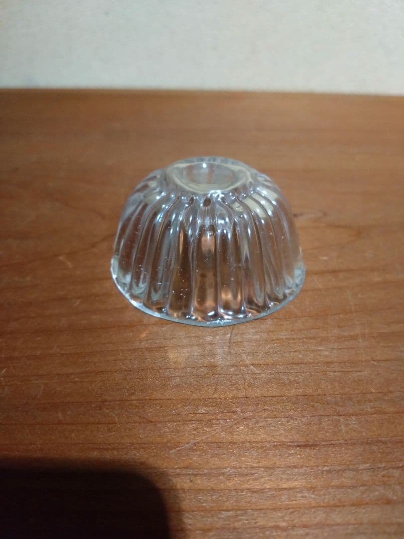 江戸ガラス 型吹き 菊形盃 猪口