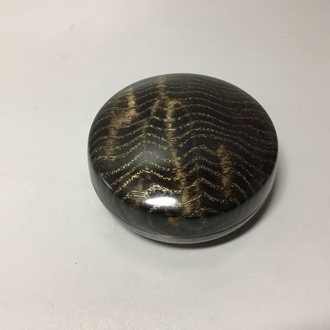 タモ斑杢黒漆染め木目沈金ミニ食蘢　香合