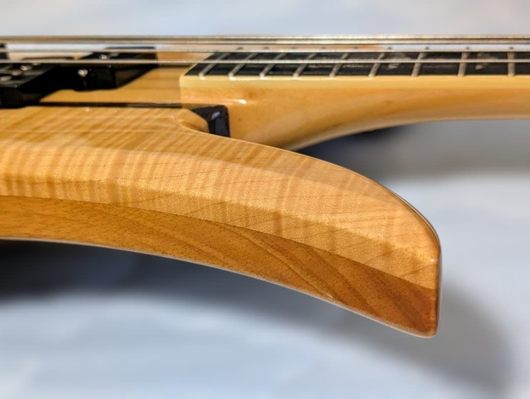 美品 B.C. Rich Mockingbird Bass スルーネック ベース