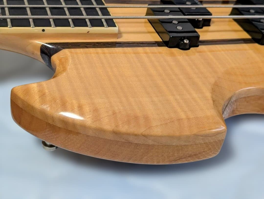 美品 B.C. Rich Mockingbird Bass スルーネック ベース