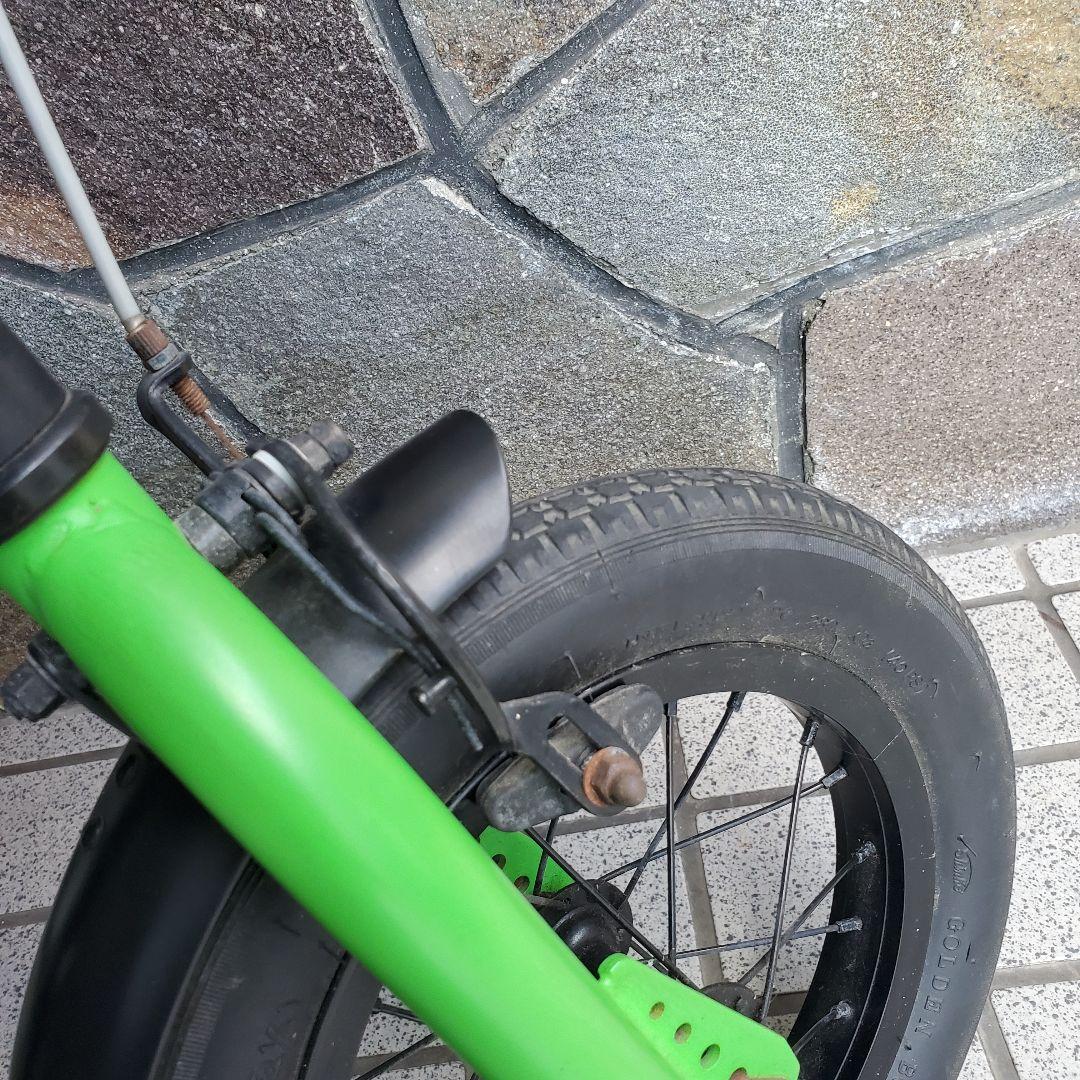 幼児用自転車 ブラックとグリーン　12インチ
