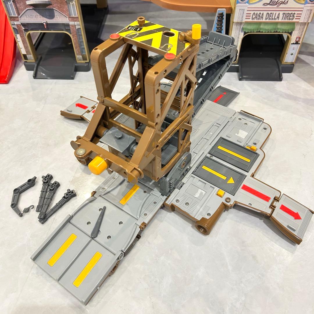 カーズ　トミカ　ミニカー　ラジエータスプリングス　コース　ディズニー　セット