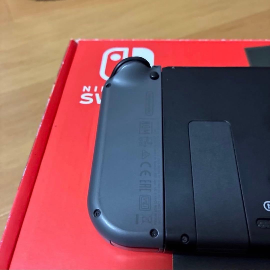 Nintendo Switch 本体 グレー 【付属品全て揃っています】