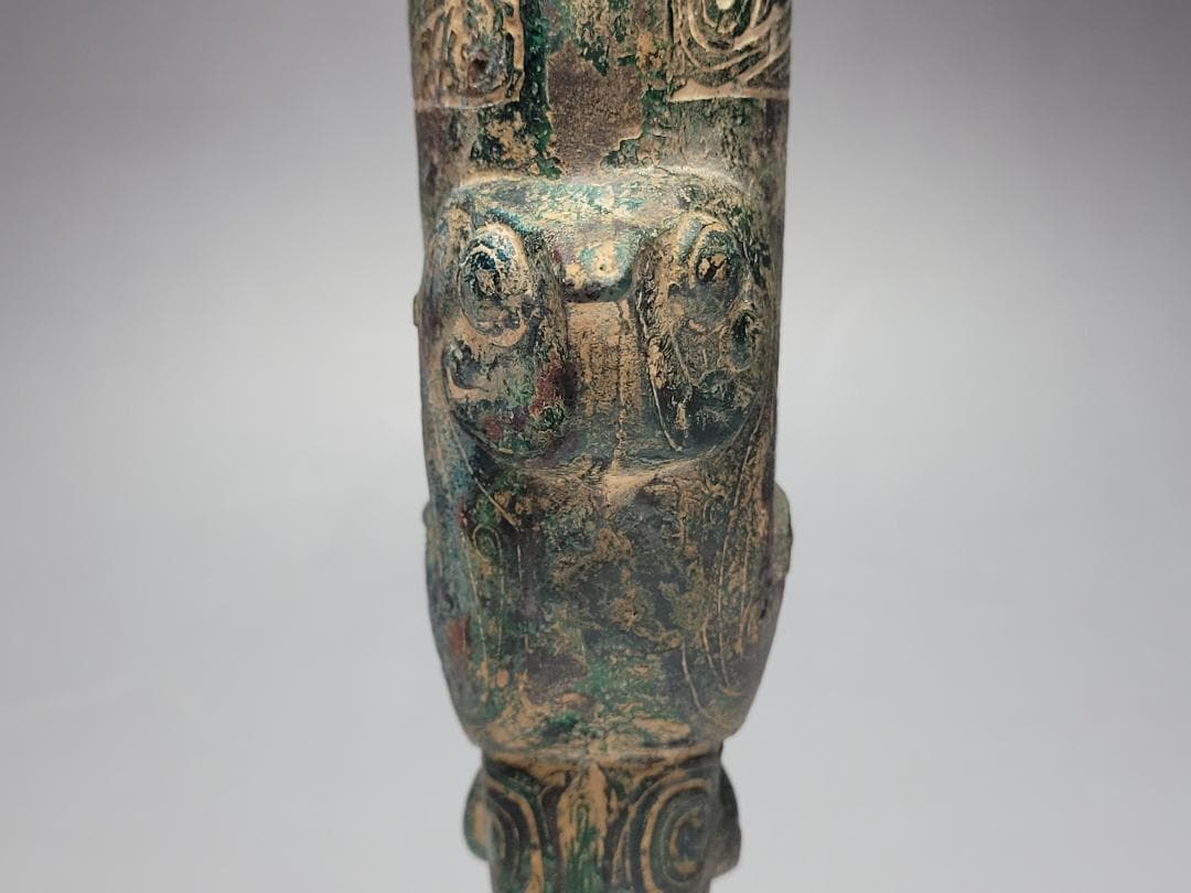 青銅製 陽刻鳥型文 刀柄 春秋戦国時代 高さ約15.7cm