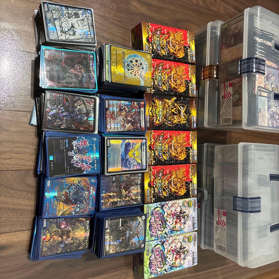 最終ヤケクソ値下げ　美品デュエマ　引退品　VR以上だけで800枚以上大量まとめ