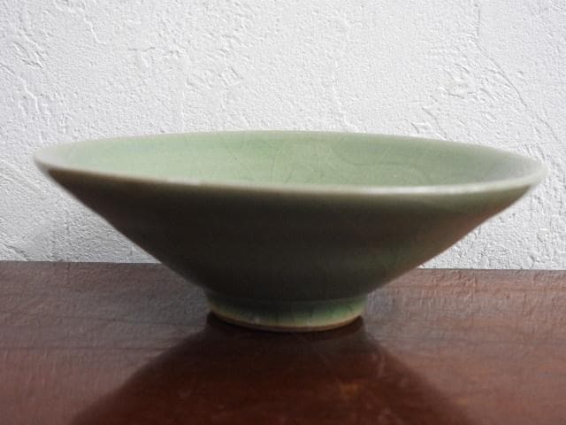 青磁　茶碗　M572