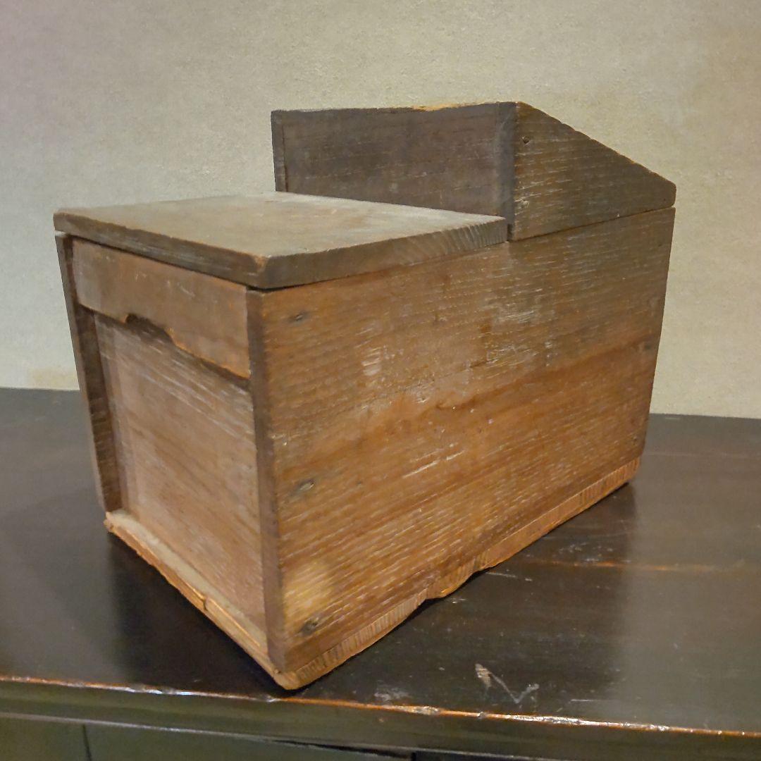 古い銭箱　時代物、銭函　古い鍵付き