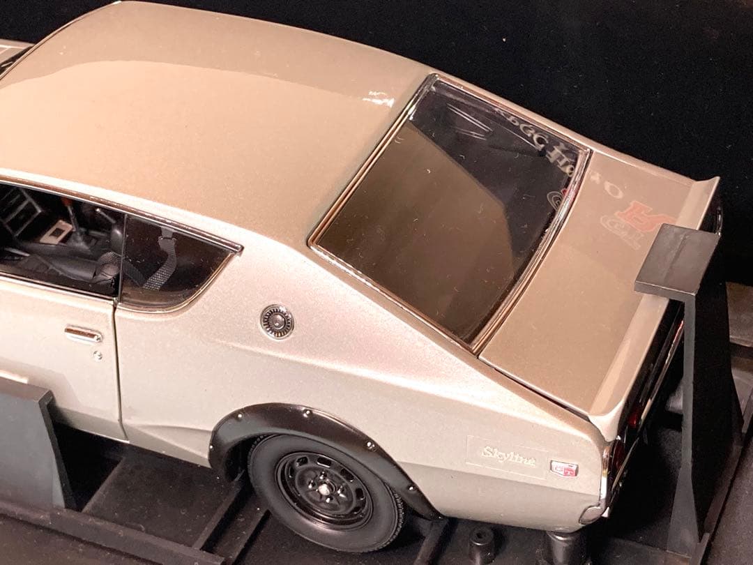 京商 1/18 日産 スカイライン2000GT-R(ケンメリ) KPGC110