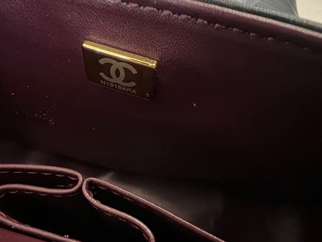 CHANELブラックチェーンバック　ノベルティ