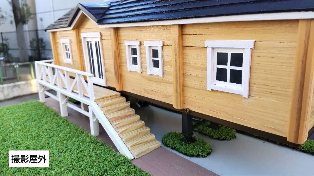 RCトレーラー1/32Scale　木造トレーラーハウス（サービス品・飾り用地付）