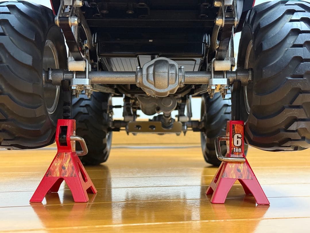 ★タミヤ トヨタハイラックスマウンテンライダー 再販品 室内走行のみ 美品！
