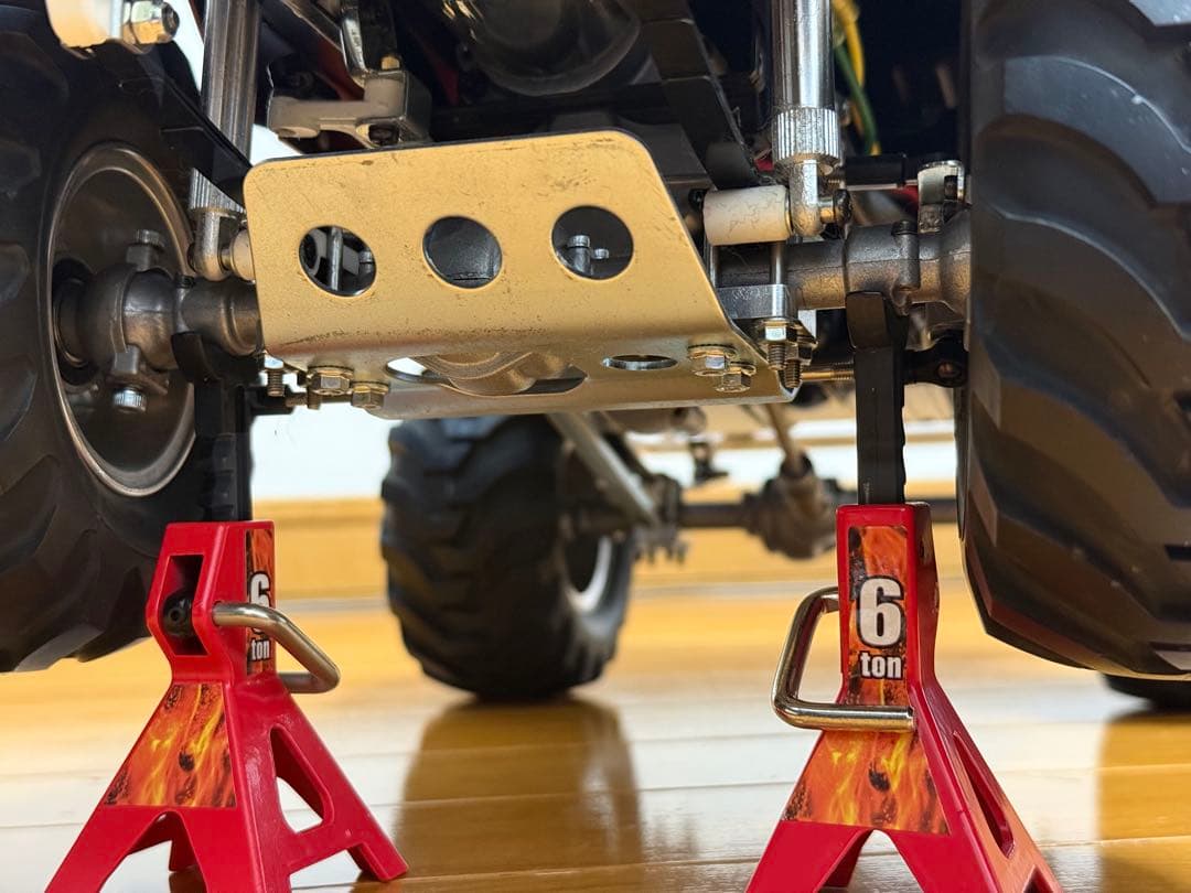★タミヤ トヨタハイラックスマウンテンライダー 再販品 室内走行のみ 美品！