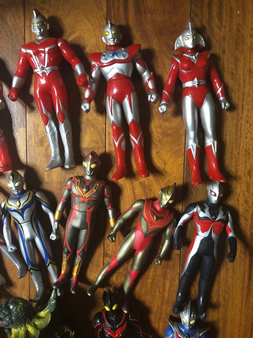 O*e様 ウルトラマン　怪獣　ソフビ