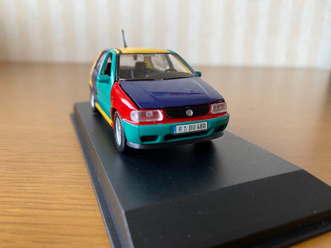 VW Polo Harlekin ミニカー ケース&箱付き