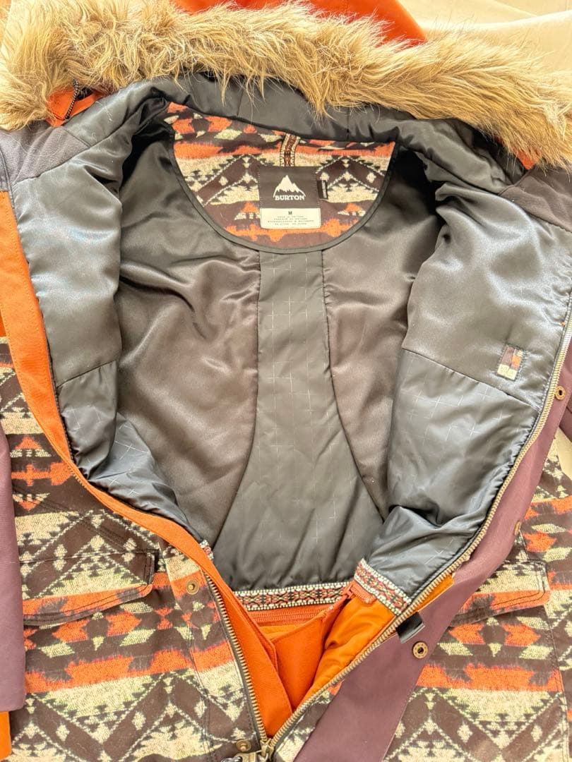 BURTON スノーボードウェア Mサイズ　スノボ