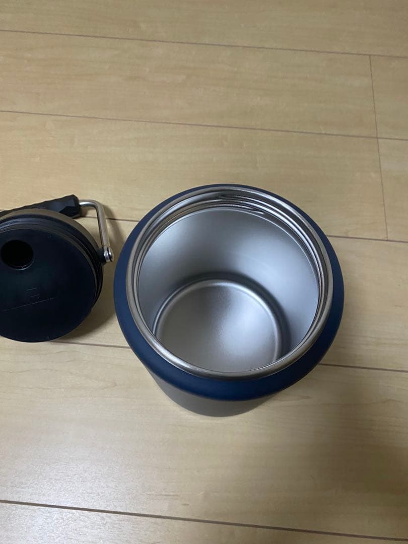 ☆新品☆YETI イエティ ハーフガロンジャグ ネイビー　アシモグリップ