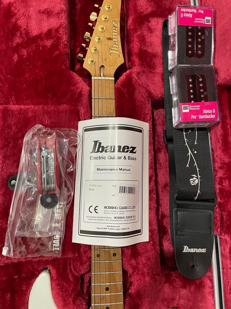 Ibanez AZ2402 ホワイトカスタム　ストラップ付き