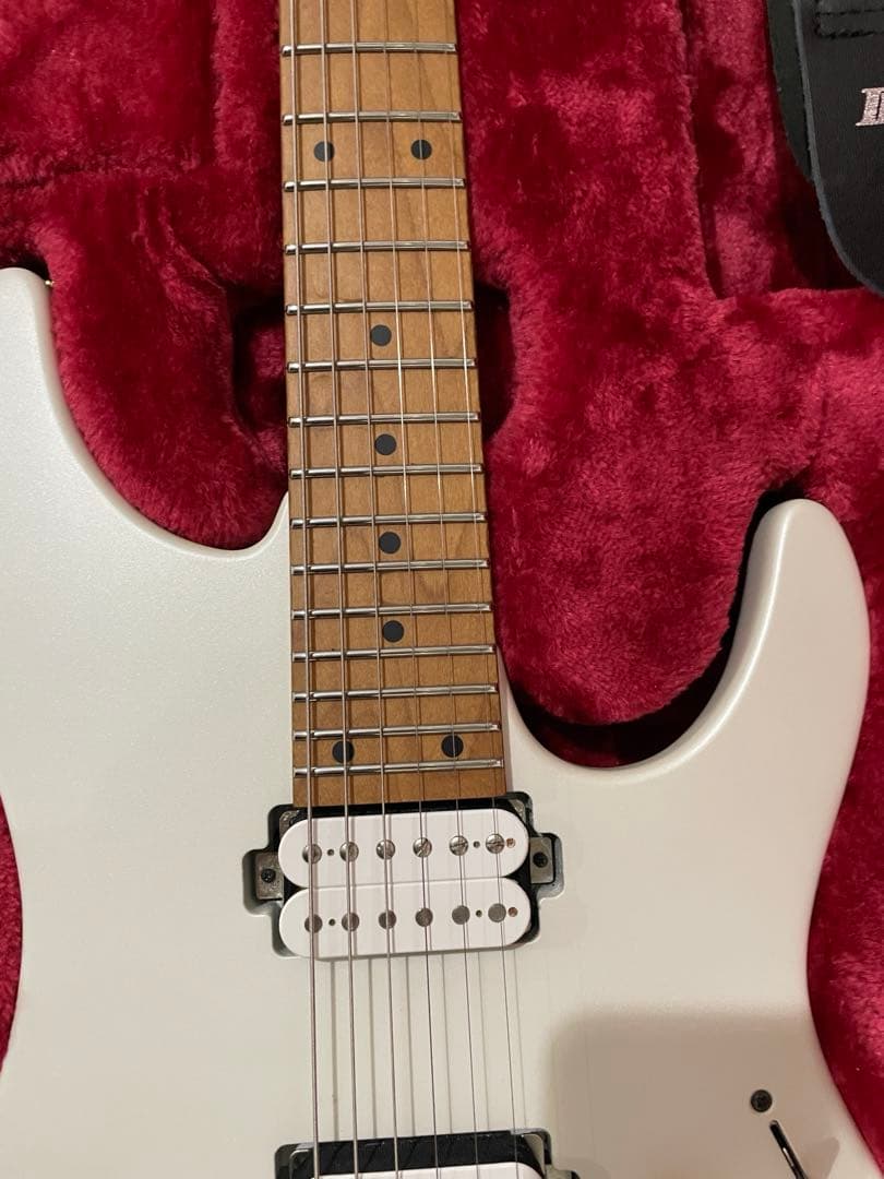 Ibanez AZ2402 ホワイトカスタム　ストラップ付き