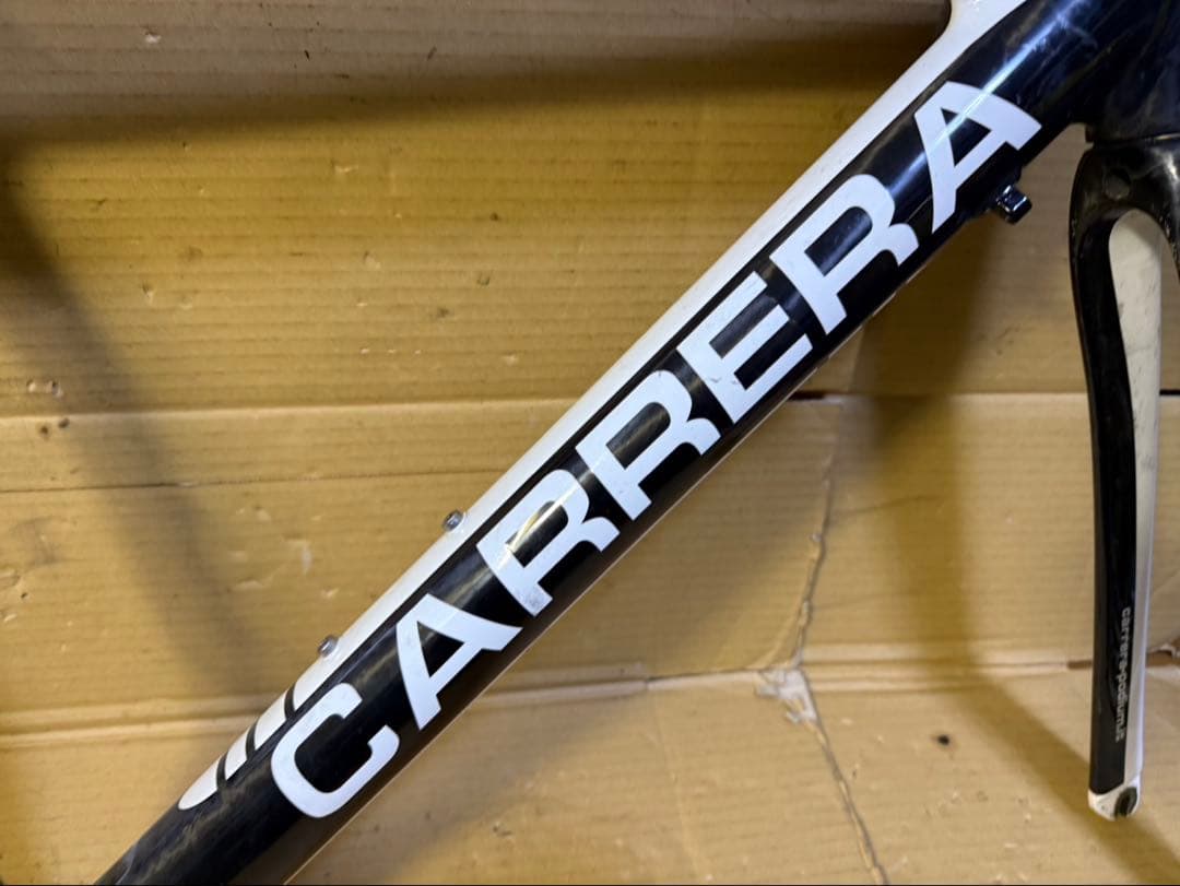 CARRERA VELENO ロードバイク　カーボンフレーム