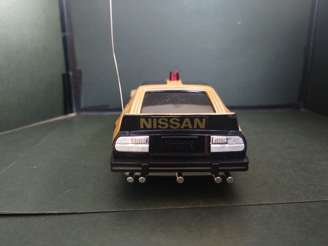 573 【動作確認済み】西部警察 Nissan Fairlady-Z【ラジコン】