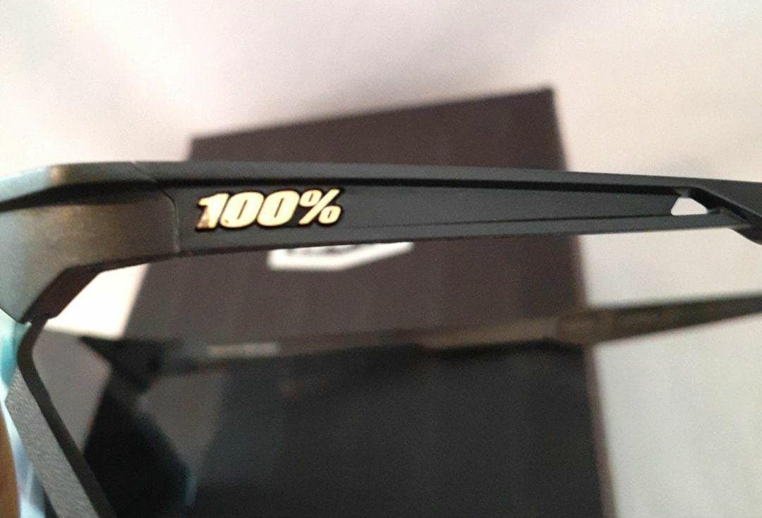 100% HYPERCRAFT ブラック ゴールド ワンハンドレッド サングラス