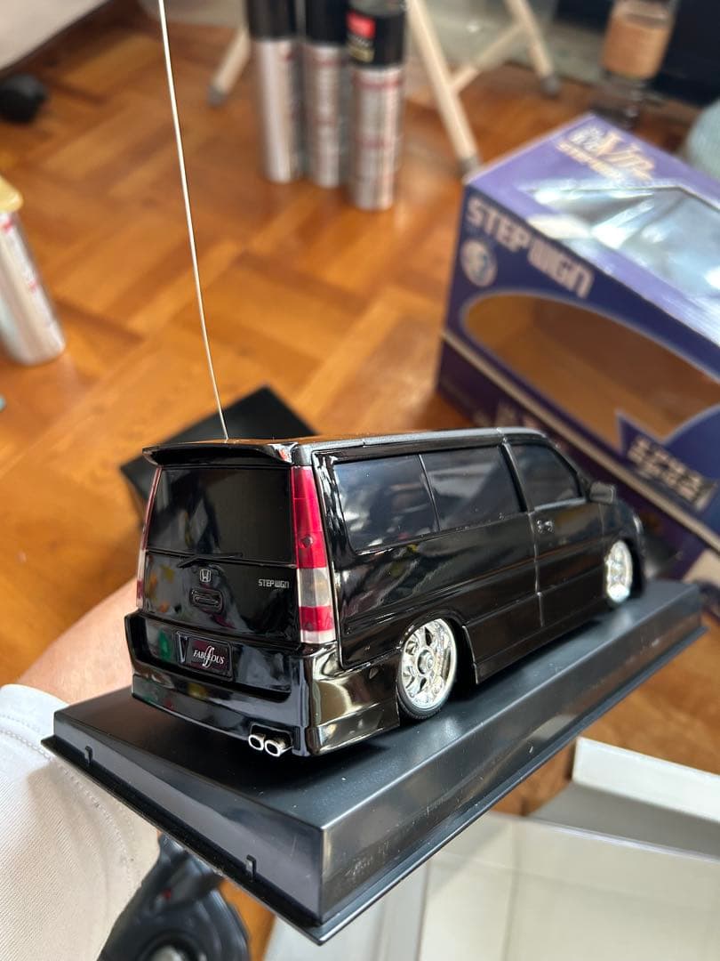 こ*た様 1/24RC VIP carステップワゴンファブレス仕様 車高調整機能