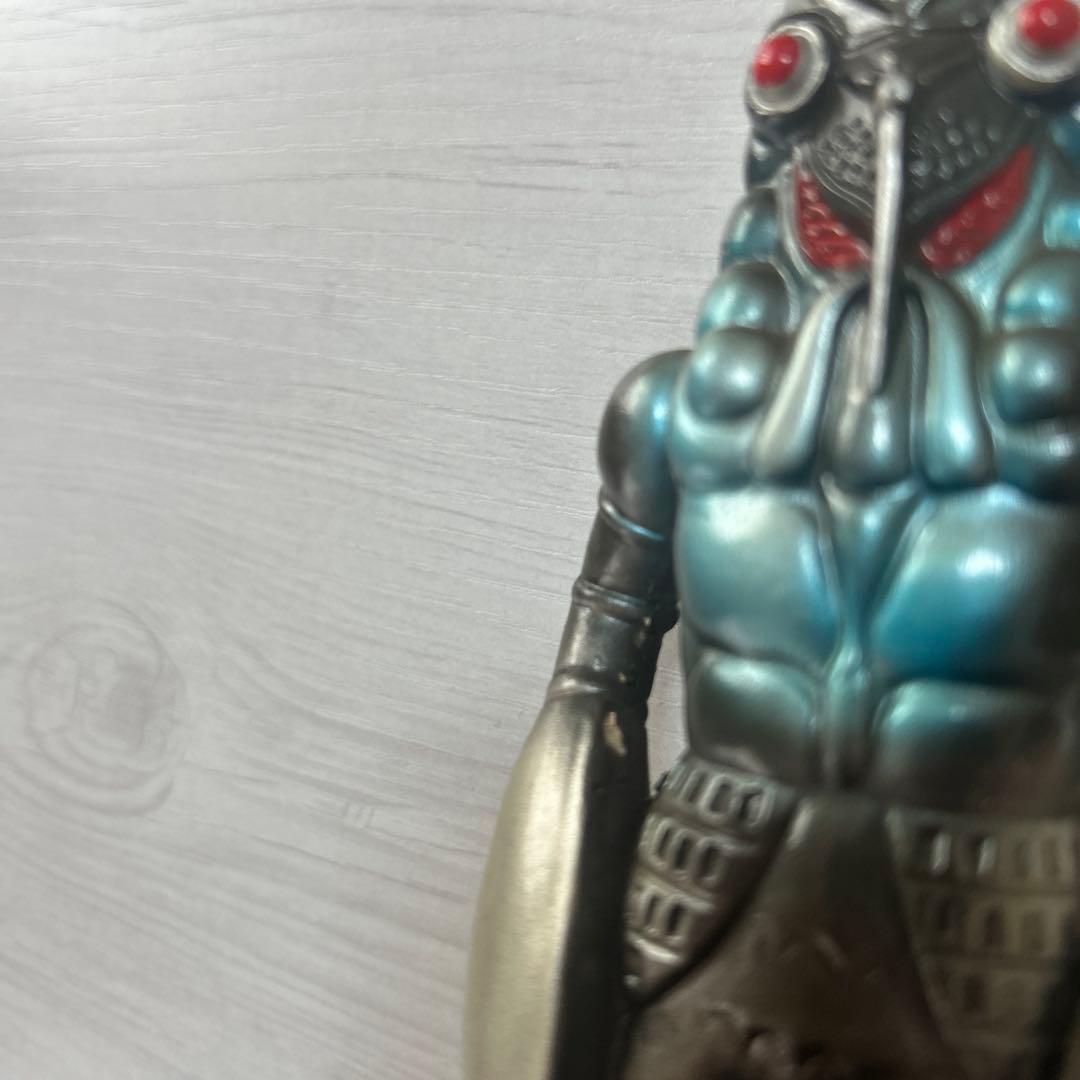 希少　ウルトラマン 怪獣 バルタン星人 陶器 貯金箱