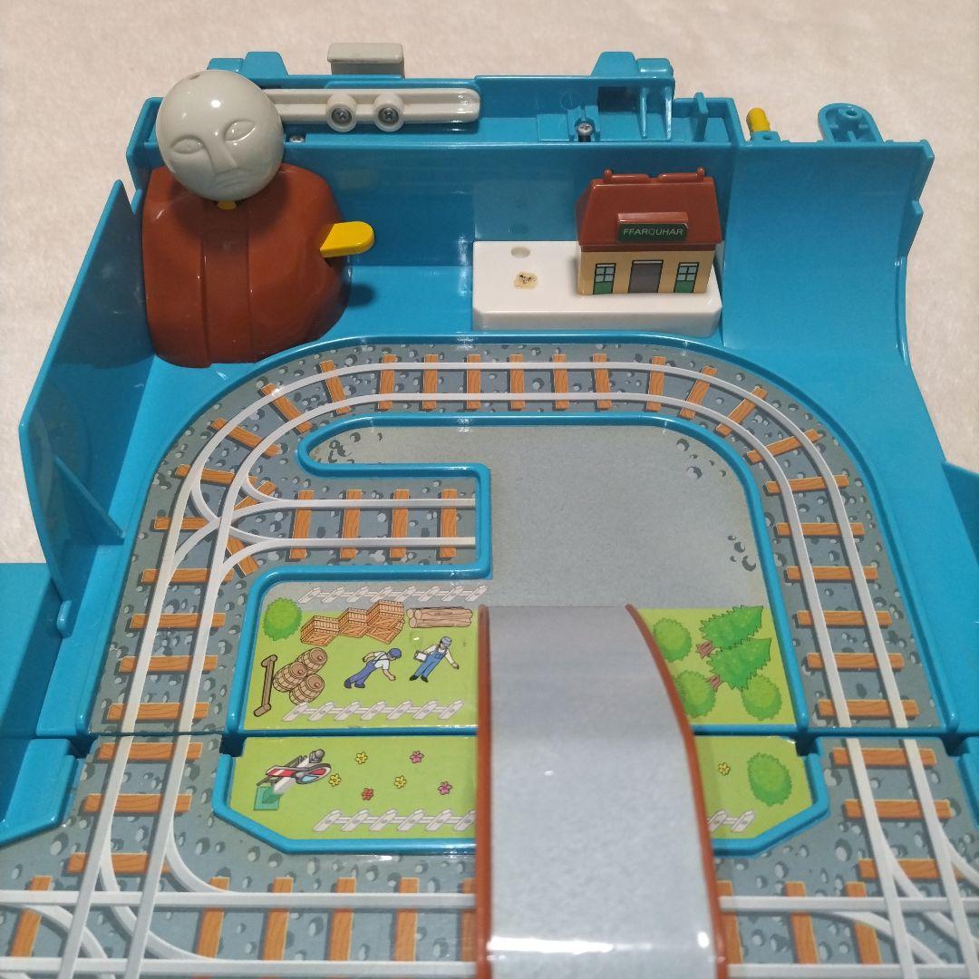 希少　トーマス　 ポケットファンタジーステーション　パッと出るタウン