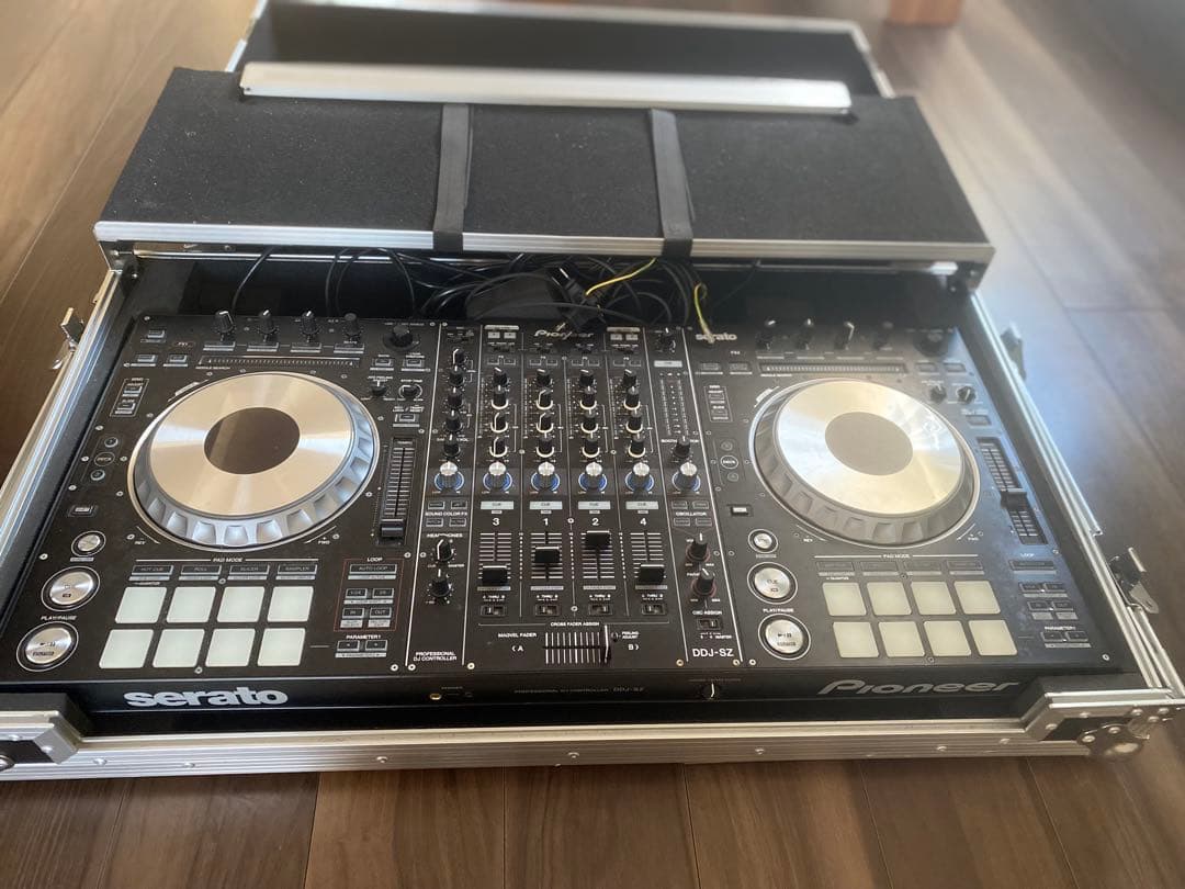 PIONEER DDJ-SZ DJコントローラー　ハードケース付き