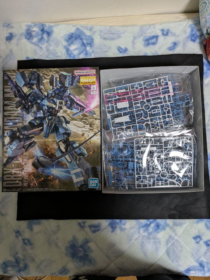 MGガンダムマークⅤ＆HGリーベン・ヴォルフ未組立品セット