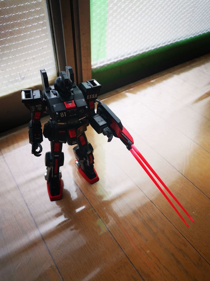 ガンダムEz-8 塗装済完成品メタルパーツ組込み
