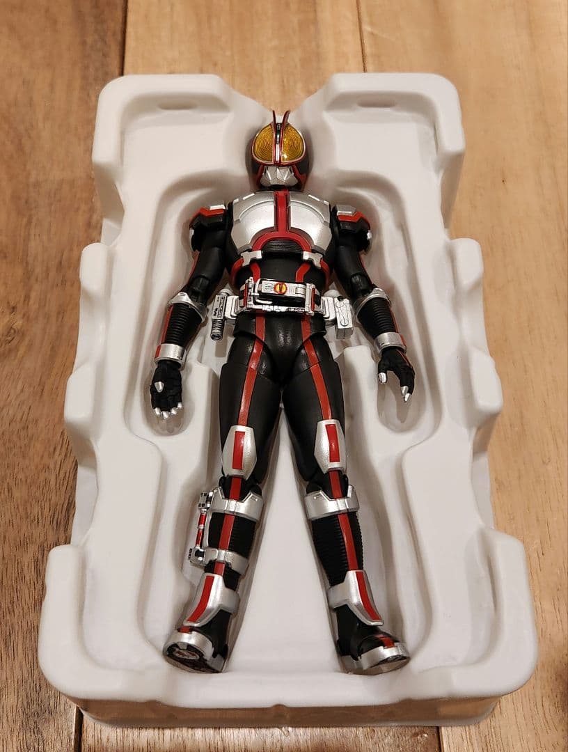 S.H.Figuarts（真骨彫製法）仮面ライダーファイズ