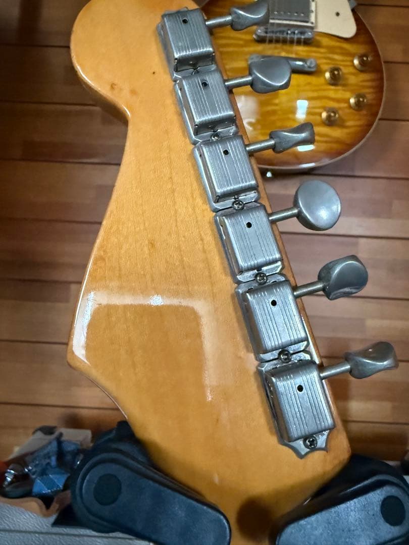 FERNANDES 石ロゴ　ストラトキャスターFST-60？