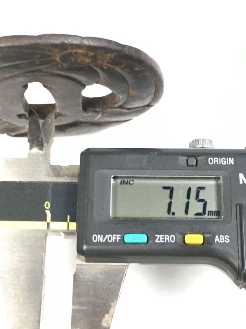 S163葉紋鉄鍔 武具 刀装具