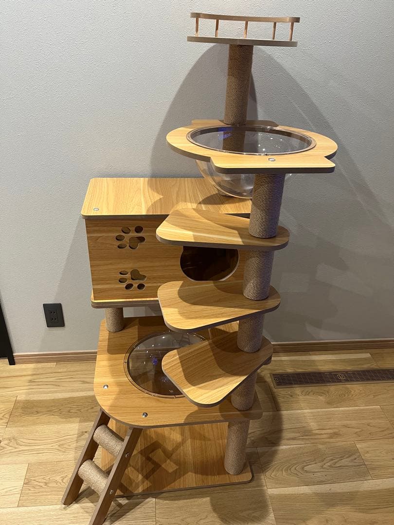 RAKU キャットタワー 木製 天然無垢材 宇宙船 短足猫 シニア猫 子猫