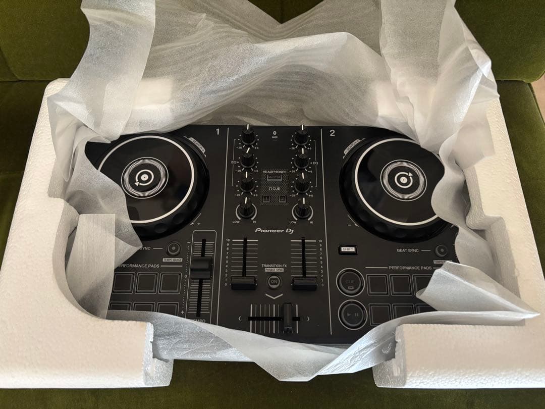 【ほぼ未使用・美品】Pioneer DJ DDJ-200 DJコントローラー