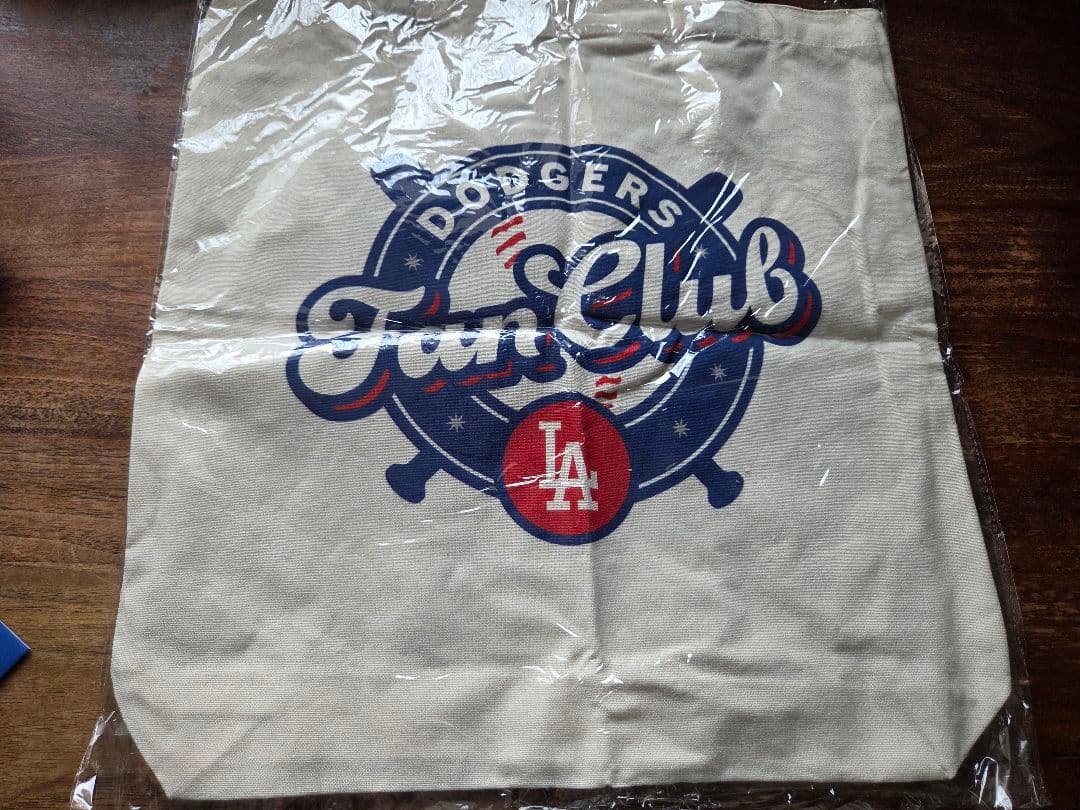大谷翔平ボブルヘッド含む６点、ドジャースFan Club限定品（新品、未開封）