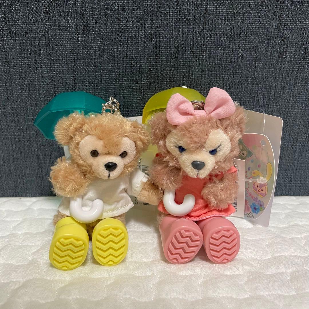 ダッフィーアンドフレンズ　ぬいぐるみストラップ　ビューティフルレイニーデイズ