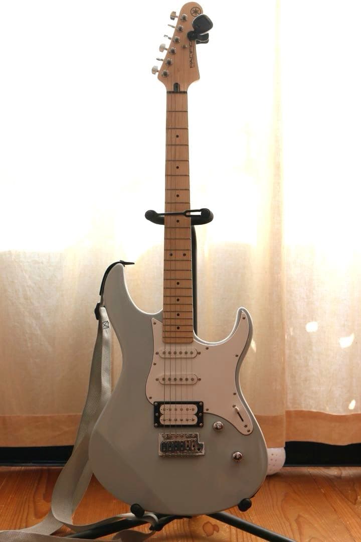 [ぼっち・ざ・ろっく!］後藤ひとり PACIFICA 112 パシフィカ